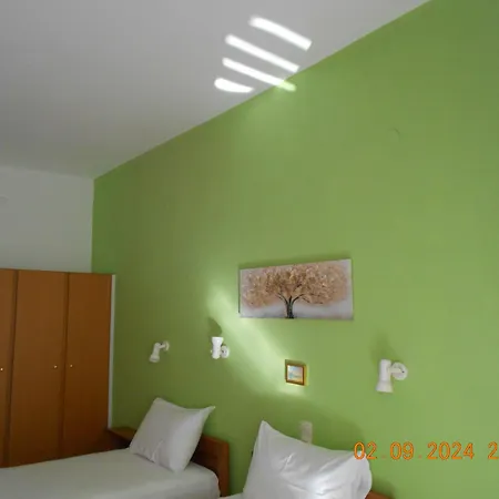 Apartment Garifalia *